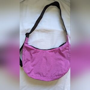 Pink BAGGU medium crescent bag